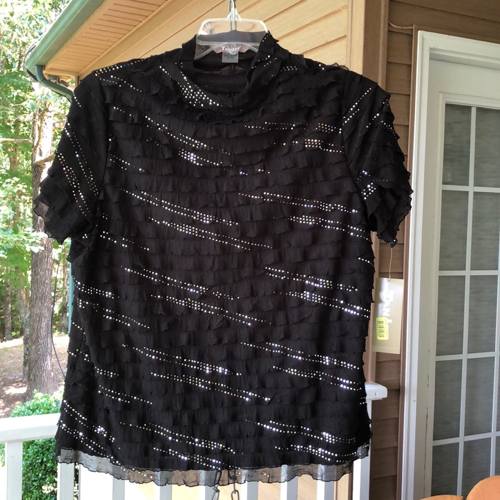 TanJay by Nygard black short sleeve top with bling